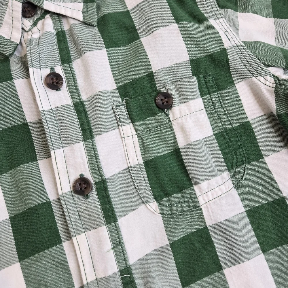 The Children's Place green and white plaid button down shirt size small 5/6